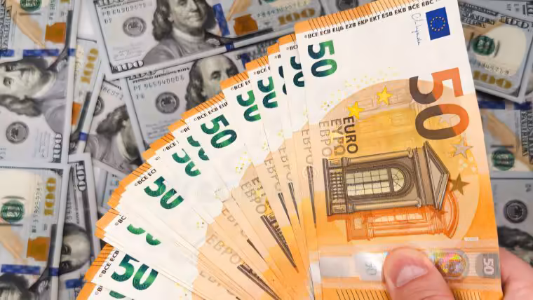 El euro se acerca cada vez más a los 500 pesos cubanos: tasas de cambio en Cuba hoy