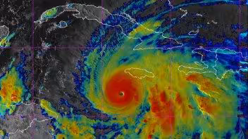 Huracán Melissa alcanza vientos de 280 kilómetros por hora y se dirige hacia Jamaica y Cuba