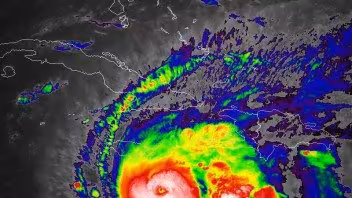 Poderoso huracán Melissa se acerca al oriente cubano: qué esperar este domingo