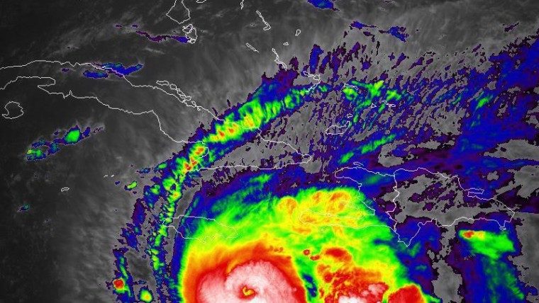 Poderoso huracán Melissa se acerca al oriente cubano: qué esperar este domingo
