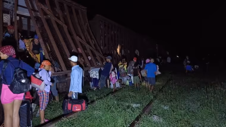 Cuba: evacúan a familias por riesgo de desbordamiento de presa en Granma
