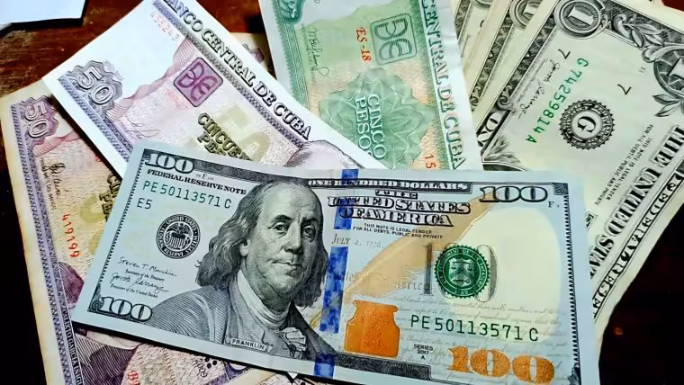 Récord absoluto en el precio del dólar según la tasa de cambio de El Toque hoy en Cuba
