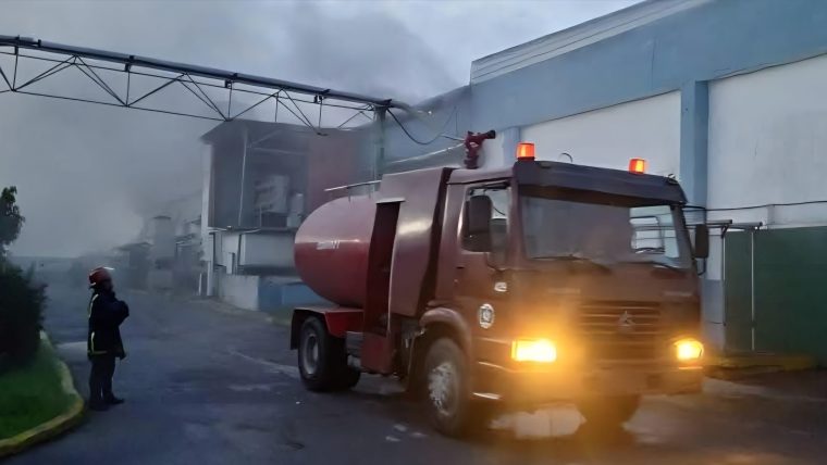Incendio en la Empresa Pesquera La Coloma causa severos daños estructurales en Pinar del Río