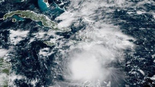 Melissa se intensifica en el Caribe y podría convertirse en huracán este fin de semana (+ cono de trayectoria)