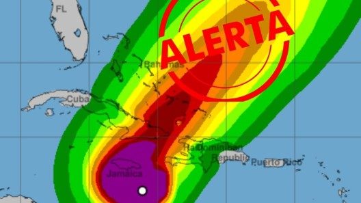 NHC: Huracán Melissa es categoría 4 y amenaza a Cuba con lluvias e inundaciones catastróficas