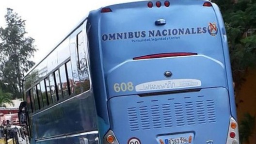 Suspensiones y nuevas medidas del MITRANS ante amenaza del Huracán Melissa