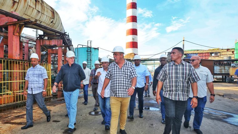 Empeora la crisis eléctrica en Cuba: sale de servicio la Guiteras y el déficit supera los 1700 MW