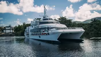 Suspenden salida del catamarán hacia la Isla de la Juventud: aviso urgente a los pasajeros