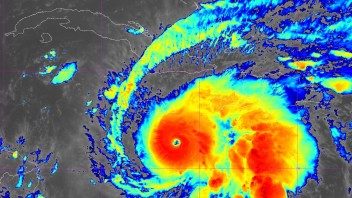 Huracán Melissa se fortalece y amenaza con impactar a Jamaica y Cuba como categoría 5