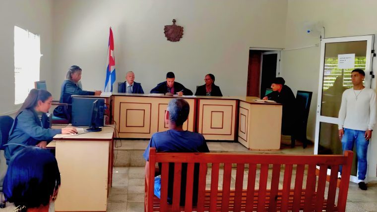 Un año de cárcel para un campesino en Cienfuegos por robar cinco quintales de papas
