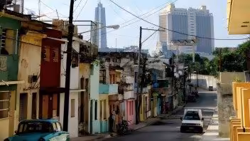Informan sobre serias afectaciones eléctricas en La Habana por el paso del huracán Melissa en el oriente del país
