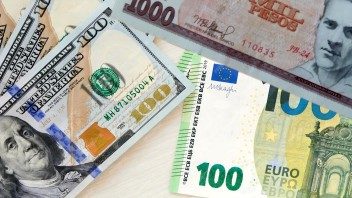 Se desploman las divisas: Gran bajón del precio del dólar, el euro y las demás monedas en el mercado informal cubano