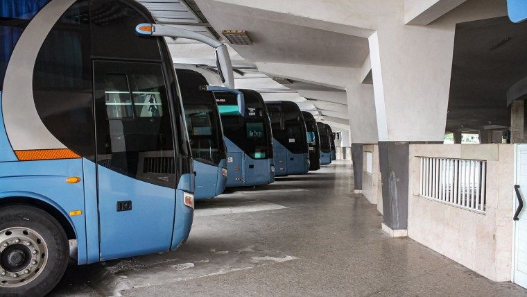 Restablecen venta de boletos interprovinciales en Cuba tras paso del huracán Melissa