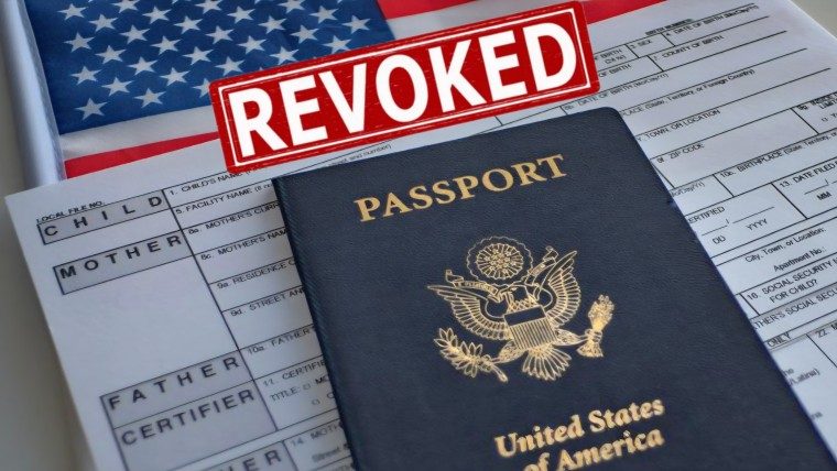 Retirarán ciudadanía de los Estados Unidos a ciertos grupos de inmigrantes que el gobierno considere