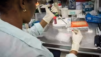 Santiago de Cuba en alerta sanitaria: Más de 1200 casos febriles diarios según autoridades sanitarias