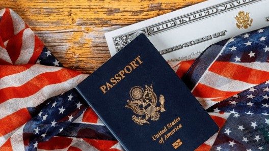 ¿Esperando tu I-130? Estos son los tiempos reales de aprobación según USCIS