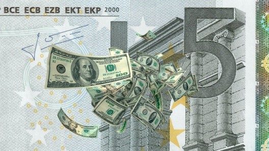 Qué revela la nueva subida del dólar y el euro sobre la economía cubana