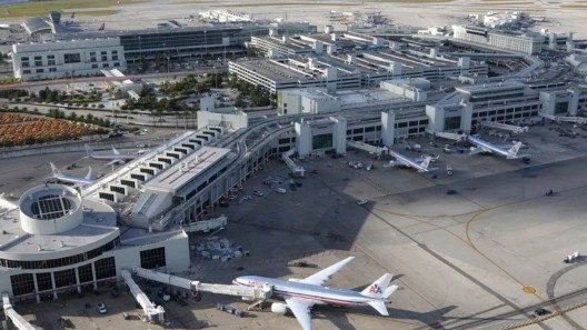 American y Delta siguen cancelando vuelos en Aeropuerto de Miami