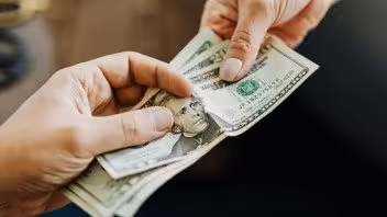 dolares