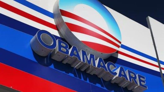 Trump se niega a extender subsidios de Obamacare y millones quedan en vilo