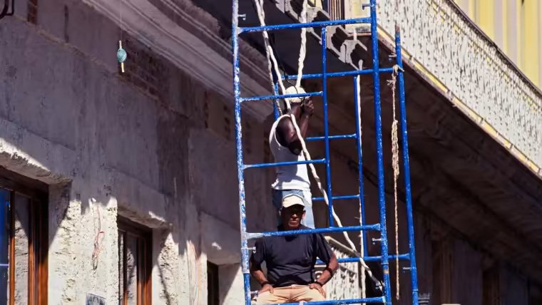 trabajadores pedro monreal