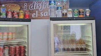 Cerveza Corona a 510 pesos: bebidas en locales estatales superan los precios de privados en Cuba