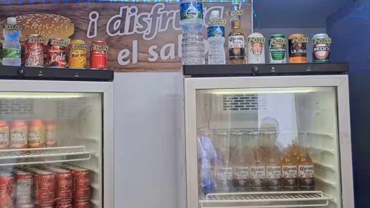 Cerveza Corona a 510 pesos: bebidas en locales estatales superan los precios de privados en Cuba