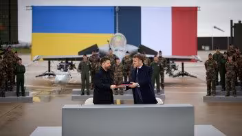 Macron y Zelenski avanzan en una nueva fase de cooperación militar entre Francia y Ucrania