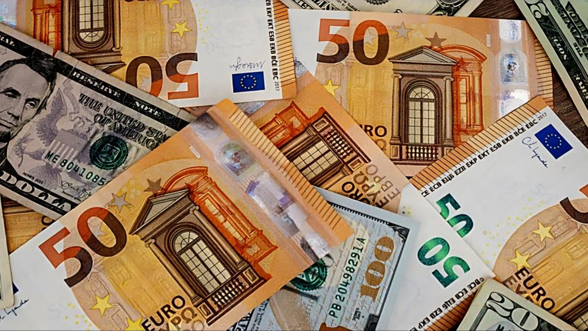 Precio del dólar y el euro en Cuba hoy: el mercado informal vuelve a dispararse