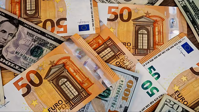 Sigue a la baja el mercado informal cubano: El euro vuelve a caer en las últimas horas