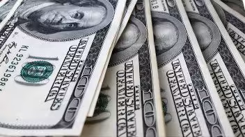 Buenas noticias: ¿Quiénes comenzaron a recibir los cheques de 2000 dólares anunciados por Trump?