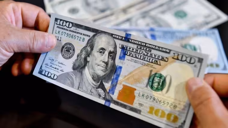 Gran aumento del euro y el dólar en la tasa de cambio del mercado informal de Cuba en tiempo real