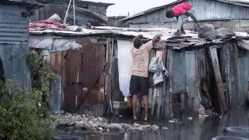 Cruz Roja alerta que las donaciones son insuficientes para atender la catástrofe dejada por el huracán Melissa en Cuba