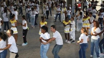 Cuba implanta un nuevo récord mundial al bailar casino durante más de quince minutos