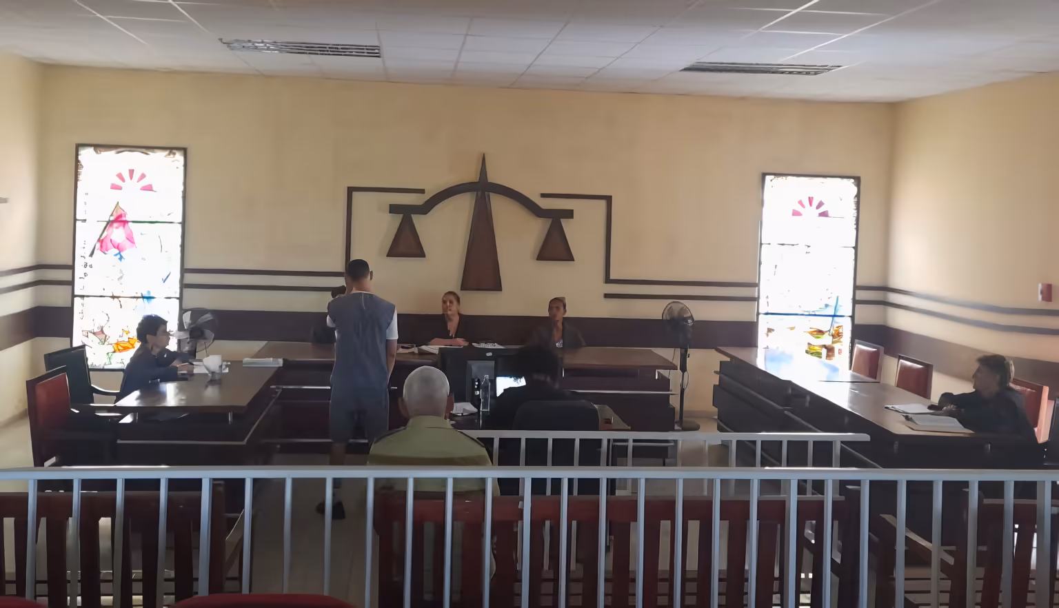 Condenan a implicados en millonario desvío de fondos en empresa estatal de Santiago de Cuba