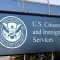 Abogada recomienda pasos inmediatos a cubanos tras el levantamiento de la pausa migratoria de USCIS