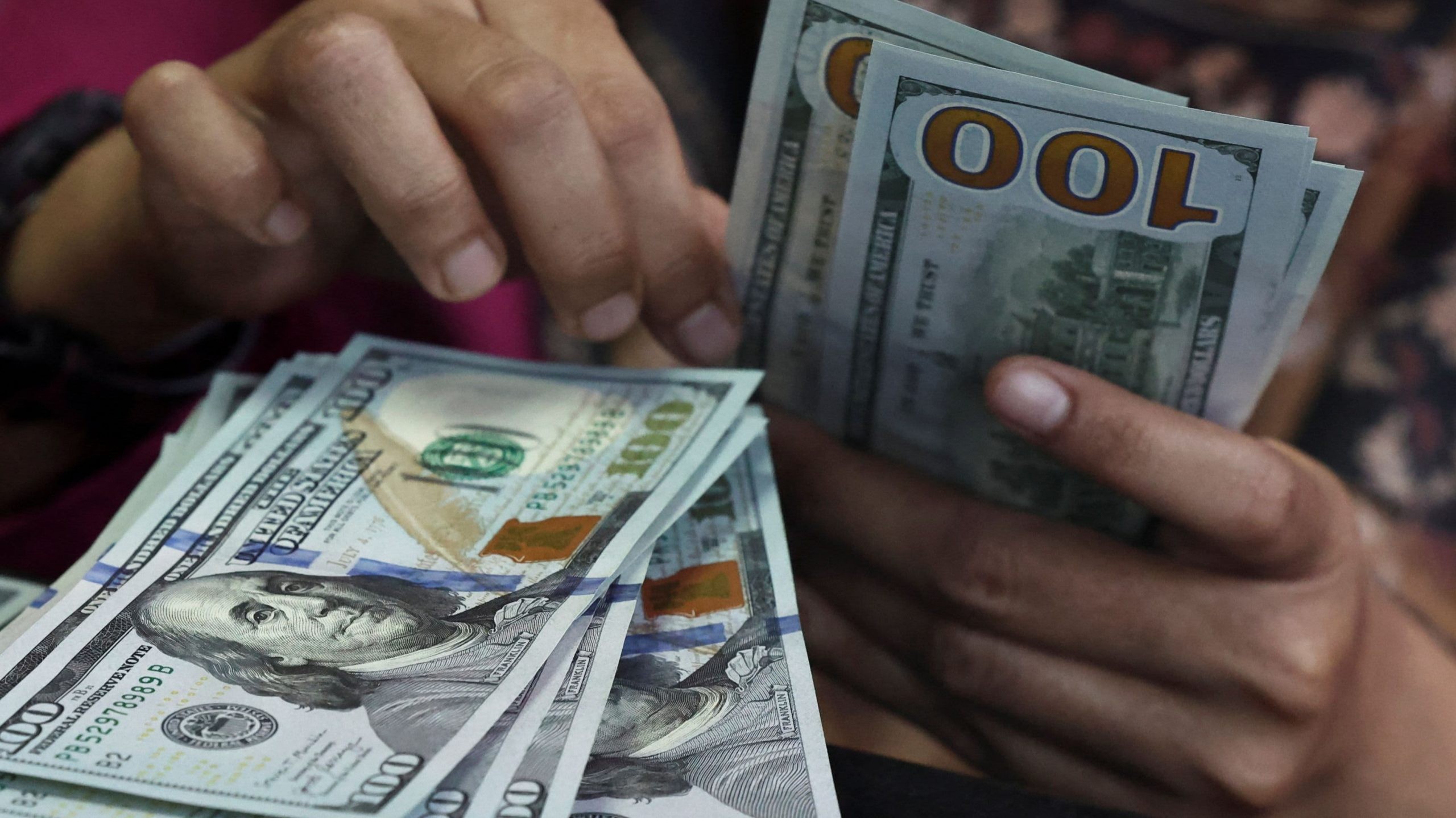 ¿Aumentará o bajará el dólar en Cuba? Lo que realmente puede pasar tras el nuevo decreto sobre tenencia de divisas