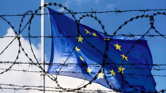 Unión Europea endurece su política migratoria y será más difícil radicarse en Europa para los inmigrantes
