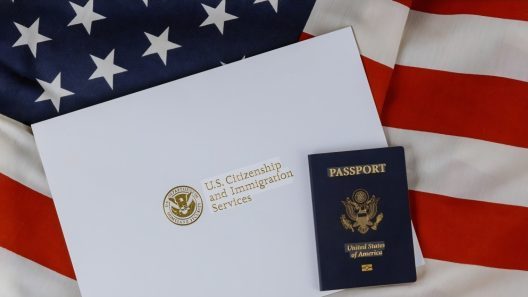 Trump ordena eliminar unas 200 ciudadanías mensuales por presuntos fraudes