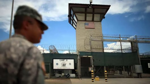 Estados Unidos retoma traslados de cubanos a la Base Naval de Guantánamo tras dos meses de pausa