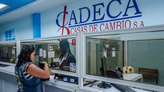 Cadeca aplicará un margen comercial a la nueva tasa de cambio flotante del Banco Central de Cuba