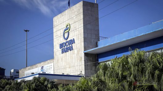 Cuba y Rusia impulsan una empresa conjunta biofarmacéutica en medio de la escasez de medicamentos en la isla