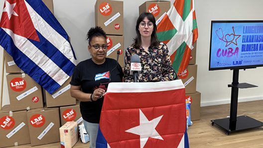 Seis toneladas de material sanitario viajarán a Cuba tras una campaña solidaria impulsada desde Euskadi