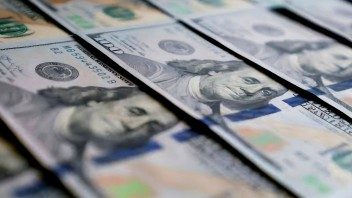 ¿Comprar o vender? Así están el precio del dólar y el euro en Cuba hoy