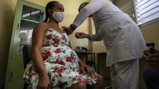 Minsap dispone el ingreso hospitalario de todas las embarazadas que alcancen las 37 semanas