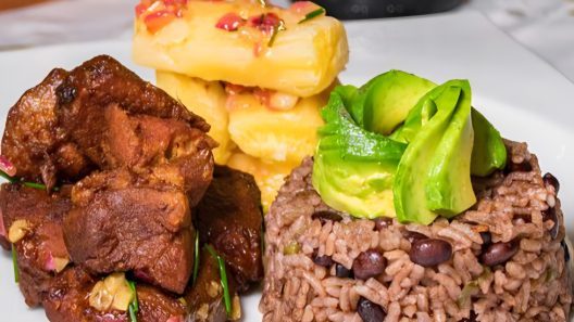 ¿Cuánto cuesta la comidita de fin de año en Cuba?