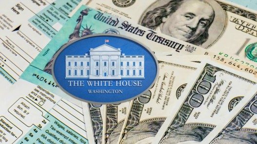 Actualización sobre el cheque de 2000 dólares propuesto por Donal Trump