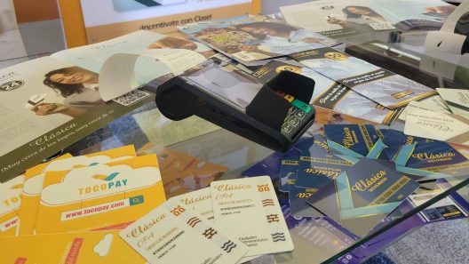 Reportan aumento de pagos en dólares con tarjetas en tiendas en CUP tras anuncio del Banco Central de Cuba