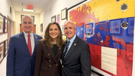 Congresista María Elvira Salazar: “Venezuela está a punto de ser libre… y Cuba va en camino”