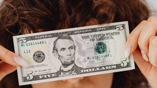¿A cuánto están el dólar y el euro hoy en Cuba? Así amanecen hoy las divisas